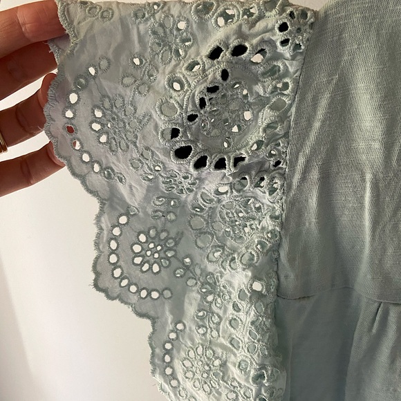 J. Crew 100% Cotton Shirt | size M | light blue | Pom poms and lace detail - Picture 5 of 6